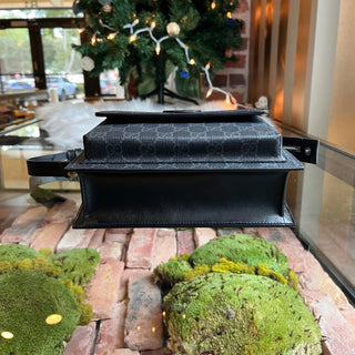 GUCCI Black GG Supreme Canvas Belt Bag