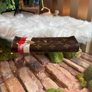 LOUIS VUITTON Monorgam Groom Bell Wallet