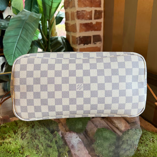 LOUIS VUITTON Neverfull MM White Damier Azur Canvas Tote Bag