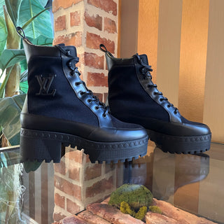 LOUIS VUITTON Laureate Desert Black Platform Boots SZ 40 (US 10)