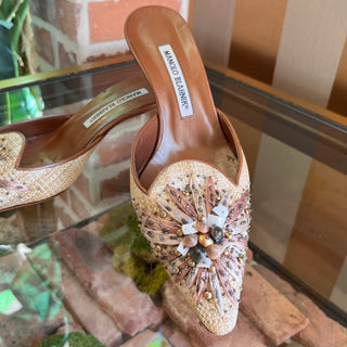 MANOLO BLAHNIK Natural Beaded Raffia Mules SZ 38 (US 8)