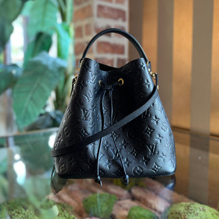 LOUIS VUITTON NeoNoe MM Black Empreinte Leather Bucket Bag