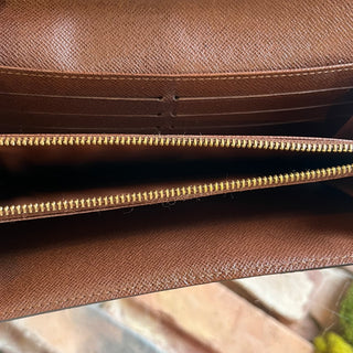 LOUIS VUITTON Sarah LV Monogram Brown Coated Canvas  Wallet
