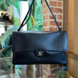 CHANEL Souplissimo Maxi Flap Black Grained Calfskin Shoulder Bag