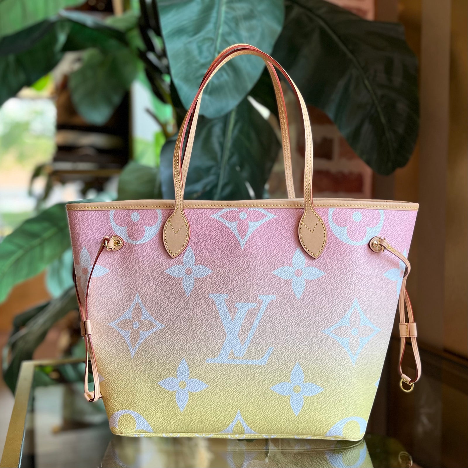 Louis+Vuitton+Neverfull+Tote+MM+Light+Pink+Leather for sale online