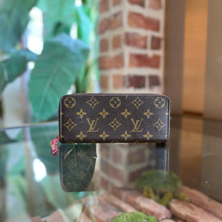 LOUIS VUITTON Clemence Fuchsia Monogram Canvas Wallet