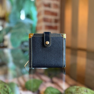 LOUIS VUITTON Suhali Leather Bifold Compact Zippy Wallet