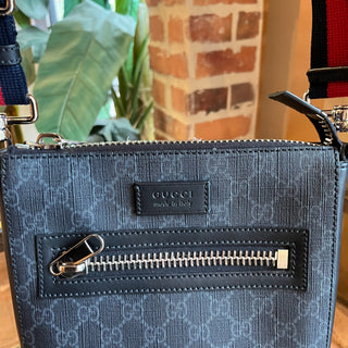 GUCCI Small Flat Messenger Black Grey GG Supreme Monogram Web Bag
