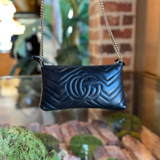 GUCCI Marmont Black Chevron Quilt Crossbody Chain Bag