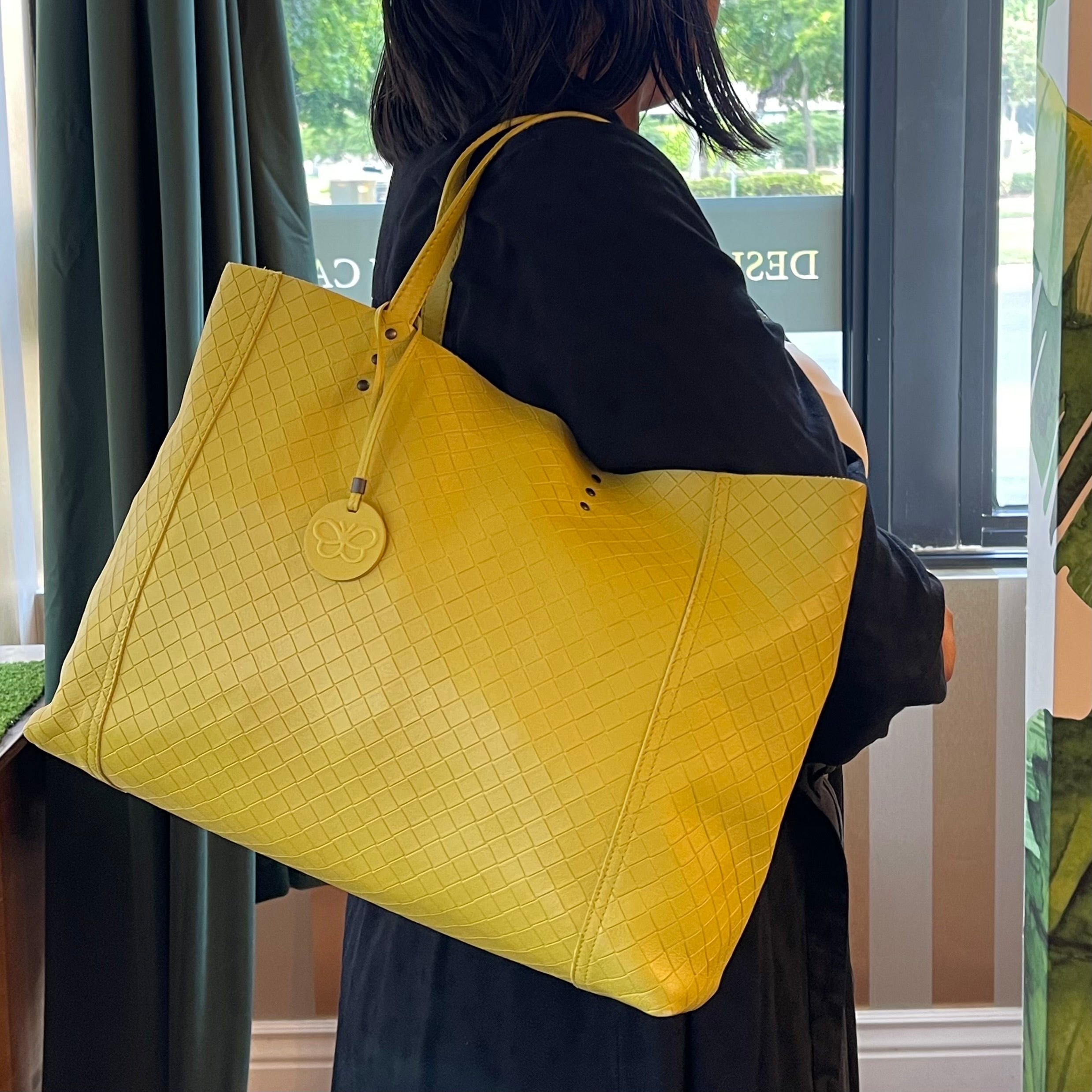 BOTTEGA VENETA Yellow Bottega Veneta Intrecciomirage Tote Leather Medi