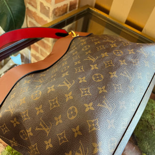 LOUIS VUITTON Tuileries Besace Caramel Monogram Canvas Hobo Bag