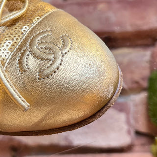 CHANEL Cap Toe Gold Lambskin Leather Sequin Flats SZ 39 (US 9)