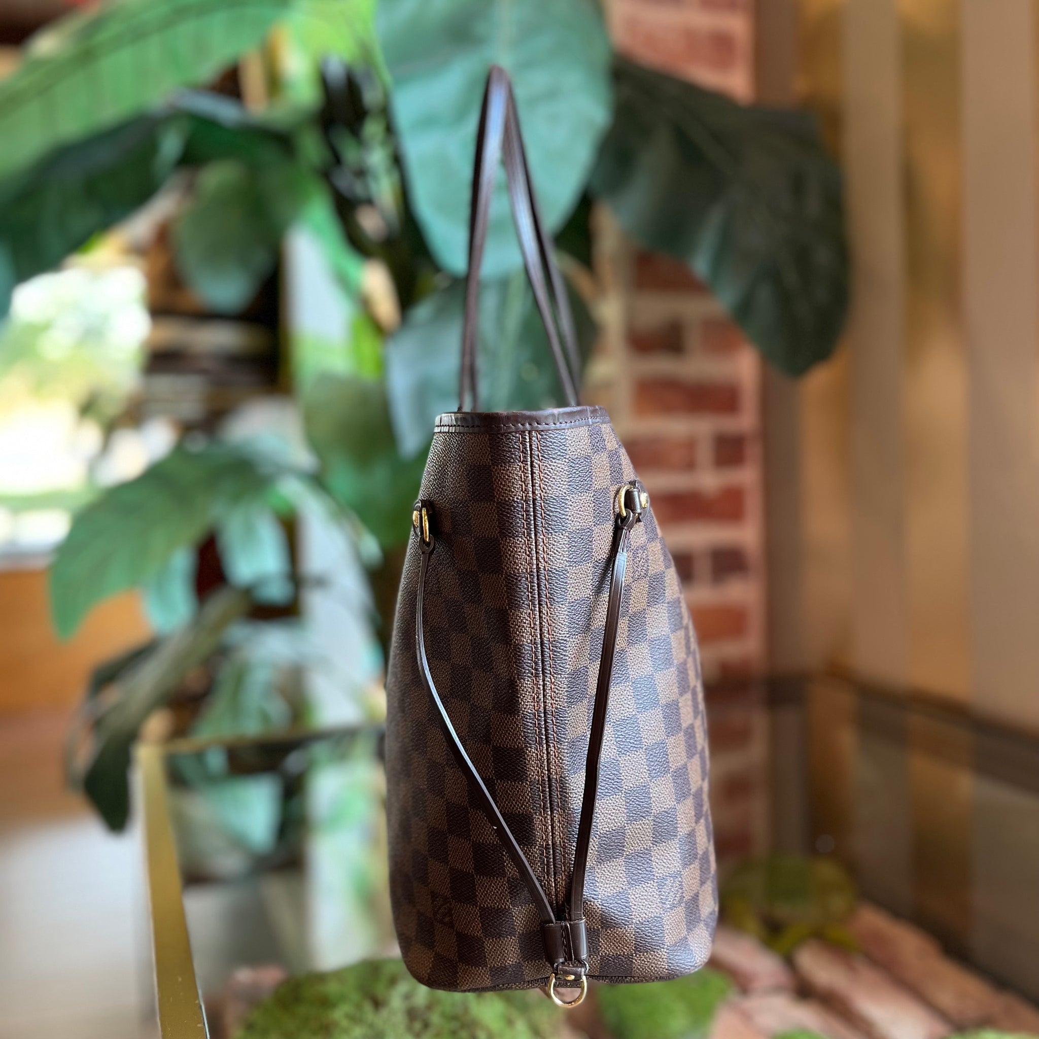 Louis Vuitton Neverfull mm Tote in Damier Ebene Canvas N41358