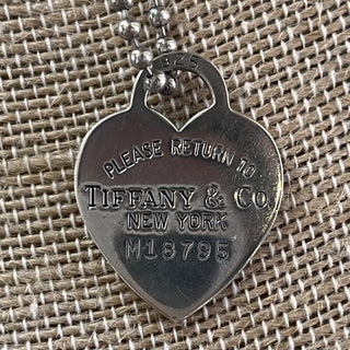TIFFANY & CO Sterling Silver Return To Heart Necklace