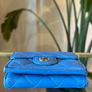 CHANEL Blue Classic Interlocking CC Logo Compact Wallet