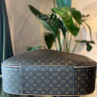 LOUIS VUITTON Monogram Packall GM