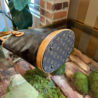 LOUIS VUITTON Petit Brown Monogram Canvas Bucket Bag