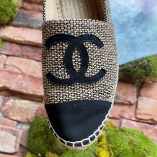 CHANEL CC Gold Black Tweed Grosgrain Espadrilles SZ 41 (US 11)