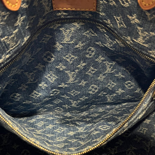 LOUIS VUITTON Onthego MM Blue Monogram Denim Tote Bag