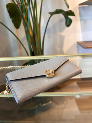 FENDI Vitello Cruise F is Fendi Continental Envelope Wallet on Chain