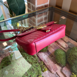 GUCCI GG Marmont Red Matelassé Calfskin Leather Shoulder Bag