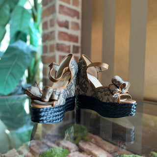 VALENTINO Lace Espadrille Wedges w/Bow SZ 39 (US 9)