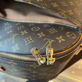 LOUIS VUITTON Monogram Packall GM