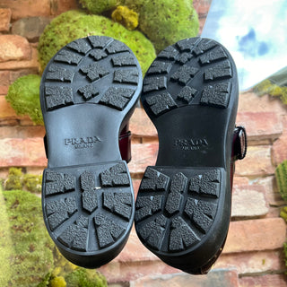 PRADA Burgundy Patent Leather Platform Loafers 38(8US)