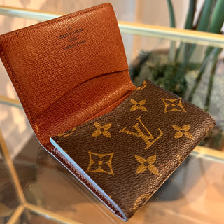 LOUIS VUITTON Monogram Canvas Card Holder