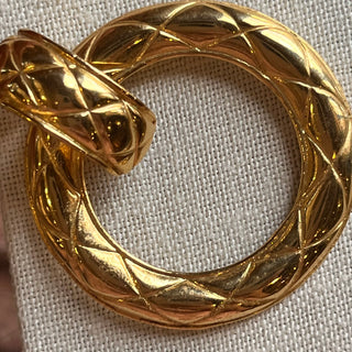 CHANEL Vintage Gold Ring Clip On Earrings 1980