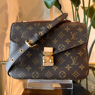LOUIS VUITTON Monogram Pochette Métis