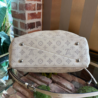 LOUIS VUITTON Mahina Bella Tote
