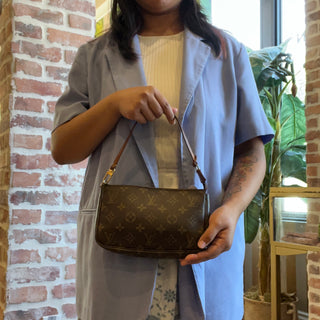 LOUIS VUITTON Pochette Accessories Vintage Brown Monogram Canvas Shoulder Bag