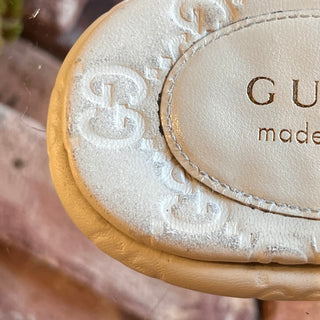 GUCCI White Leather Embossed Guccissima Slides SZ 38 (US 8)