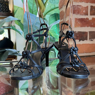 CHANEL Black Leather Camellia Flower Sandals SZ 36 (US 6)