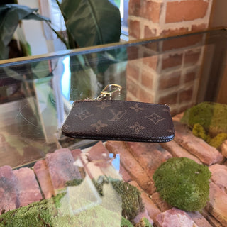 LOUIS VUITTON Key Cles Monogram Canvas Brown Vintage Pouch