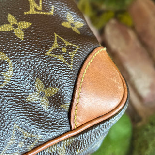 LOUIS VUITTON Amazone Vintage Brown Monogram Canvas Crossbody