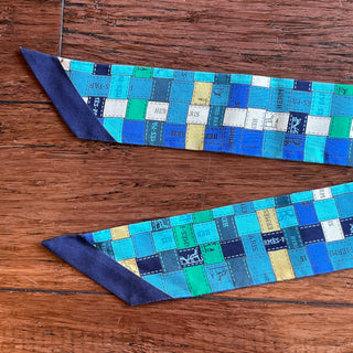 HERMES Turquoise Blue Vif Bolduc au Carre Plumetis Silk Twilly