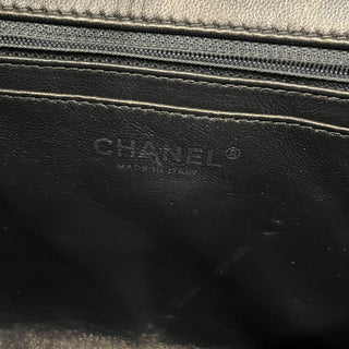 CHANEL Black Patent Leather Single Flap Shoulder Bag DIA316