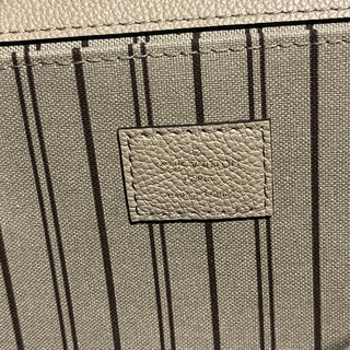 LOUIS VUITTON Pochette Metis Turtledove Empreinte Leather Crossbody Bag