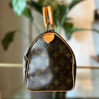 LOUIS VUITTON Vintage Monogram Speedy 25