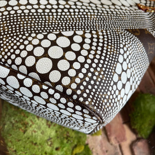 LOUIS VUITTON Neverfull MM Yayoi Kusama Infinity Dots Monogram Canvas Tote