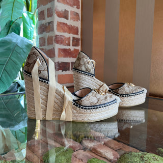 GUCCI GG Fabric Espadrille Wedges SZ 40 (US 10)