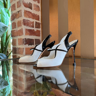 MANOLO BLAHNIK White/Black Slingback Patent Leather Heels SZ 35 (US 5)