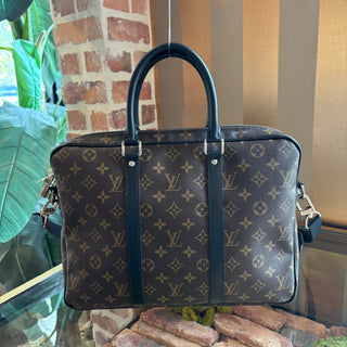 LOUIS VUITTON Monogram Macassar Porte Documents-Voyage PM