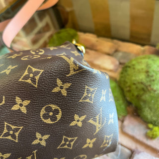 LOUIS VUITTON Beaubourg Mini Monogram Hobo