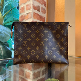 LOUIS VUITTON Vintage LV Monogram Toiletry Pouch