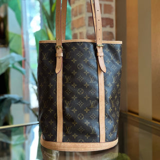 LOUIS VUITTON GM Brown Monogram Canvas Bucket Bag