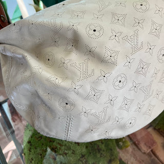 LOUIS VUITTON Limited Edition Onatah GM White Mahina Leather Bag