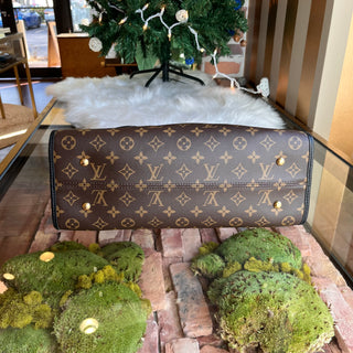 LOUIS VUITTON Popincourt MM Noir Monogram Canvas Tote